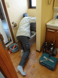 南欧風ヴィンテージ感あふれる素敵なトイレ空間に 世田谷区M様邸 南欧風ヴィンテージ感あふれる素敵なトイレ空間に 世田谷区M様邸